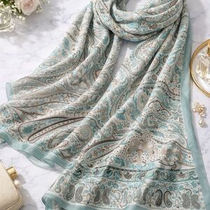 Paisley Patterned Scarf